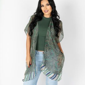 Kimono liviano con estampado tipo damasco liviano