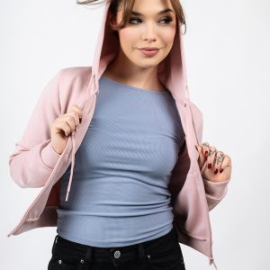 Sueter con gorro (hoodie)