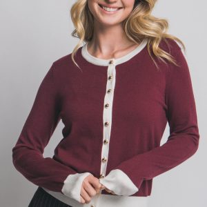 Cardigan con botones dorados y contraste