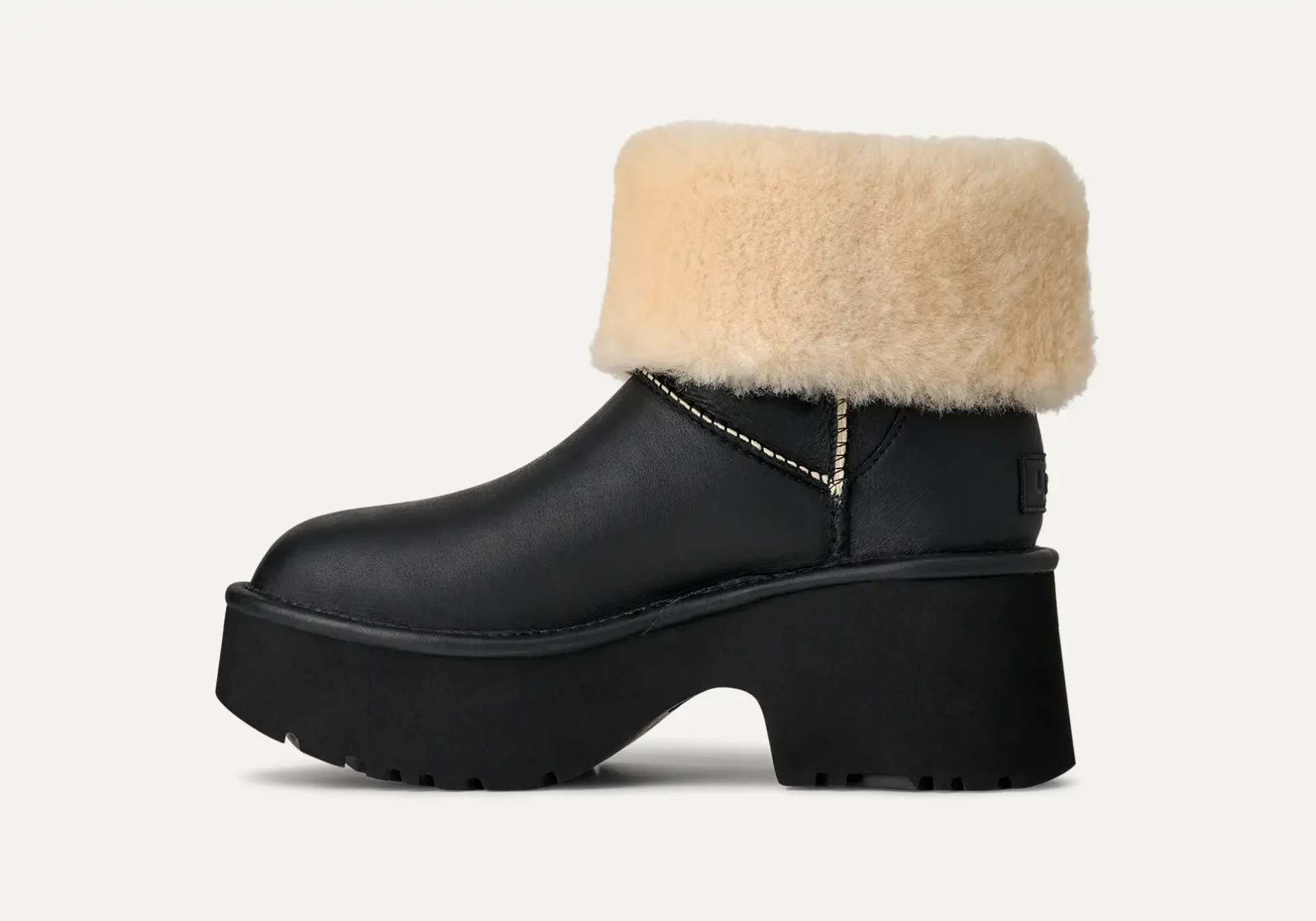 Botas Classic Esmee Leather UGG - Imagen 8