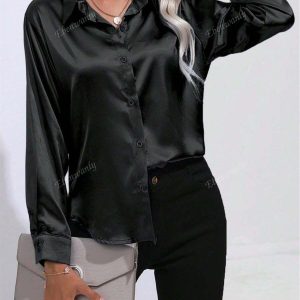 Blusa Satinada con Cuello Alto