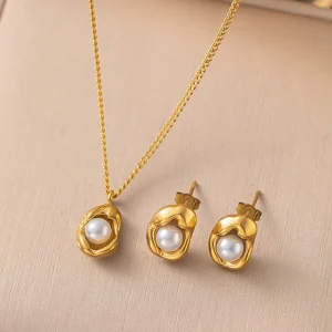 Set Collar y Aros Retro con Perlas Blancas en Acero Inoxidable