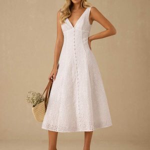 Vestido Unicolor con Cuello en V y Detalles Bordados