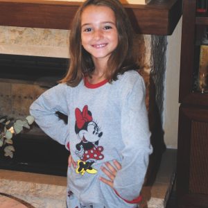 Pijama de niña de Minnie Mouse gris y rojo 70% algodón-30 % poliéster