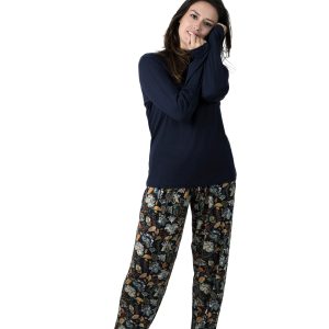 Pijama largo para mujer color azul marino con estampado floral en el pantalón