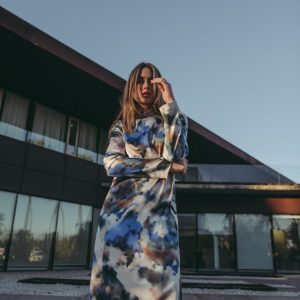 VESTIDO MIDI ESTAMPADO