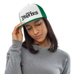 Gorra tipo trucker pirates