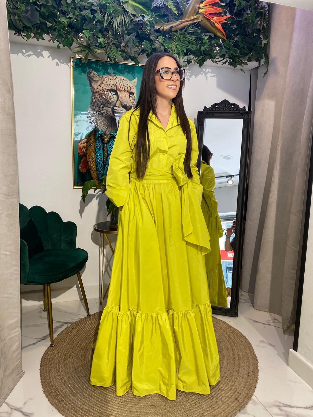 Vestido camisero tafetán bajo volante largo