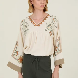 Blusa de algodón bordada