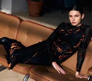 EIFFEL FLOWERS – Vestido negro flocado flores marrones MIOH