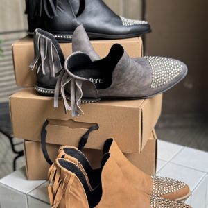 Botas Mason (Cuero – Tachas – Flecos)