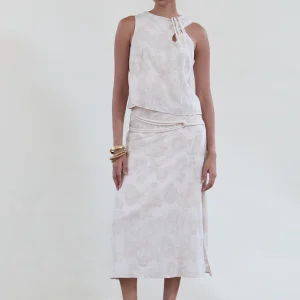 Top tejido jacquard.