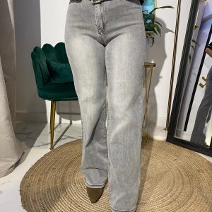 Jeans recto gris con cinturón jeans