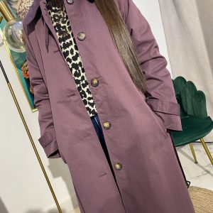 Gabardina morada recta cuello