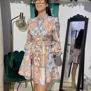 Vestido corto estampado botones joya