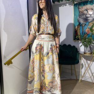 Conjunto falda y camisa media manga