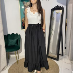 Vestido tirante tachas bajo volante