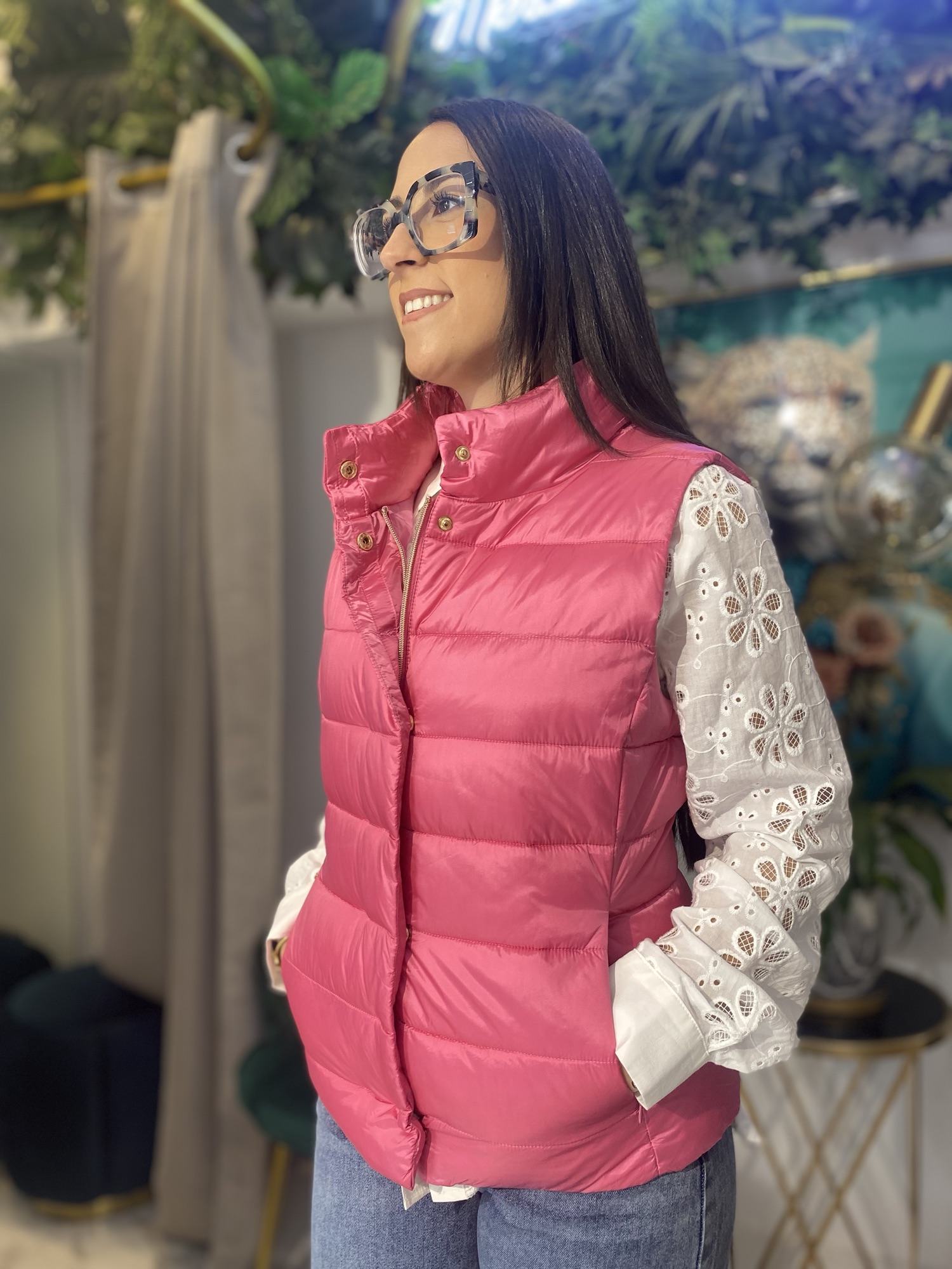 Chaleco fucsia acolchado entallado - Imagen 2