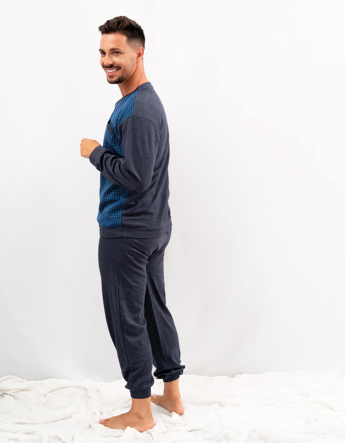 Pijama de hombre azul marino de Jacquard - Imagen 3